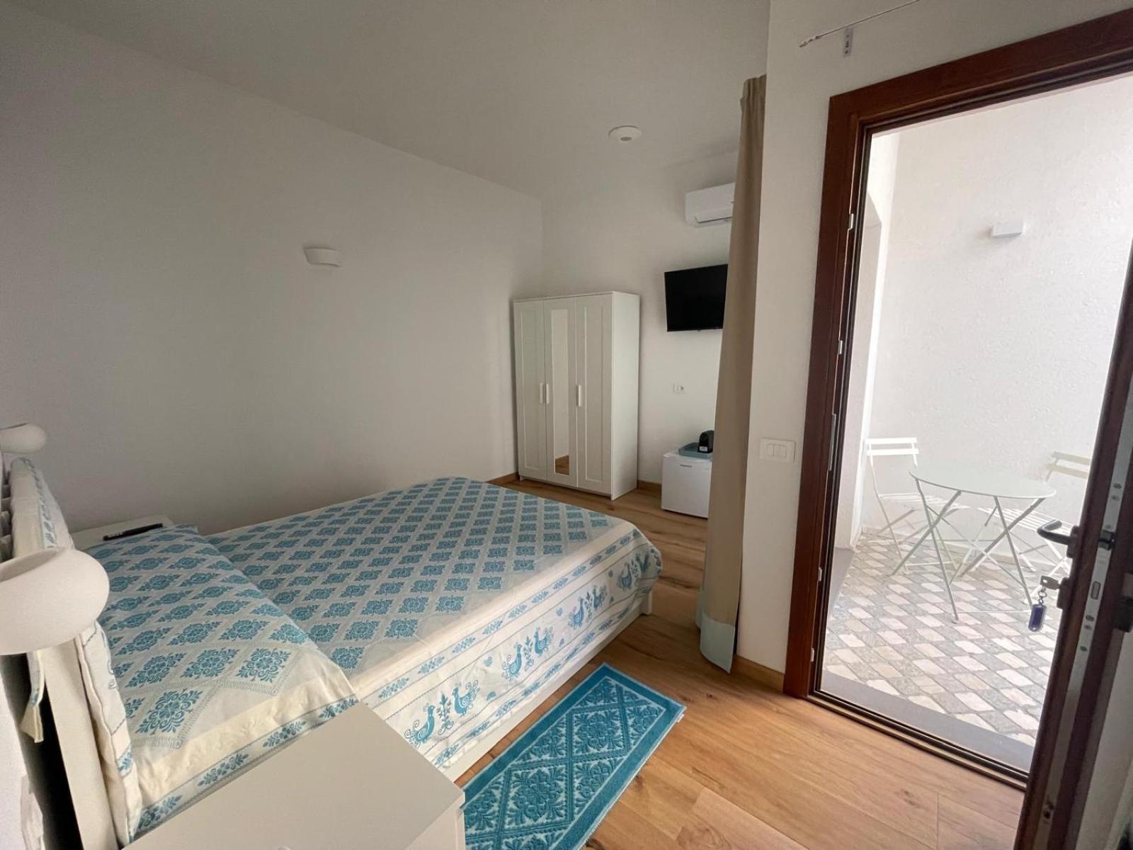 Sa Troppa De Sos Chentu Hotel Dorgali Eksteriør billede