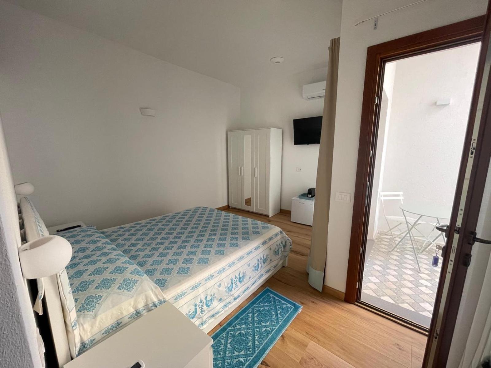 Sa Troppa De Sos Chentu Hotel Dorgali Eksteriør billede