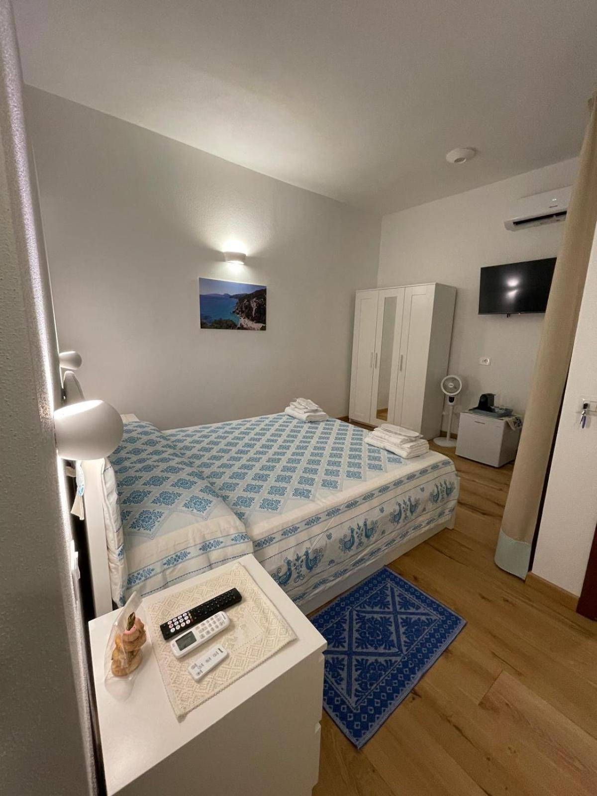 Sa Troppa De Sos Chentu Hotel Dorgali Eksteriør billede